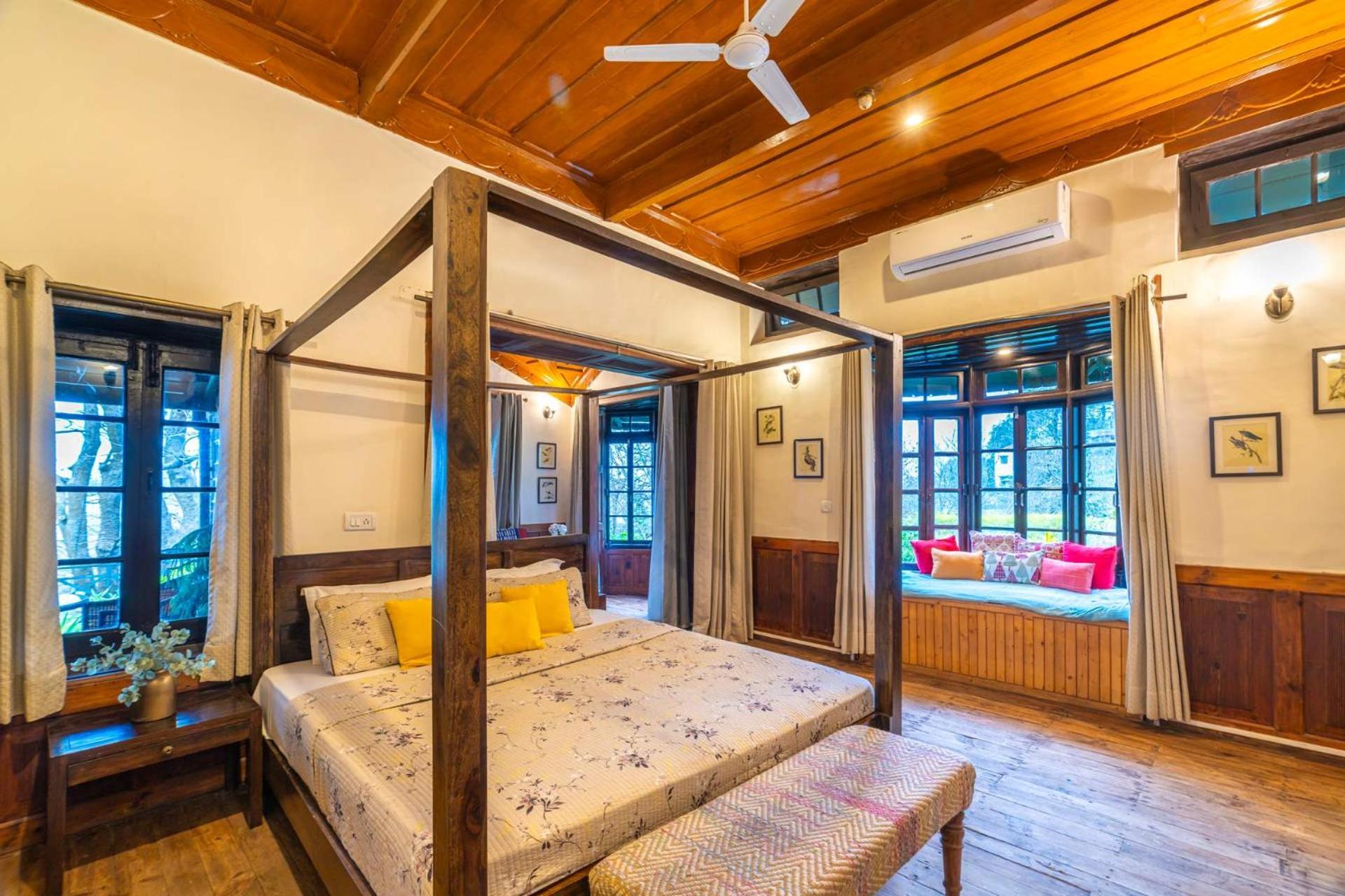Stayvista At Padam Hill- Pet Friendly Villa With Garden Kasauli Exterior photo